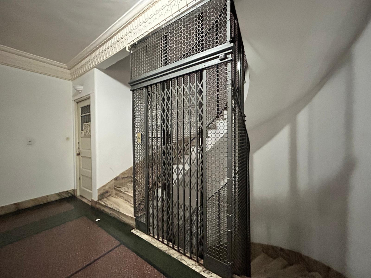 Apartamento ID.3536 - Venta Apartamento 2 Dormitorios Centro con Azotea Parrillero