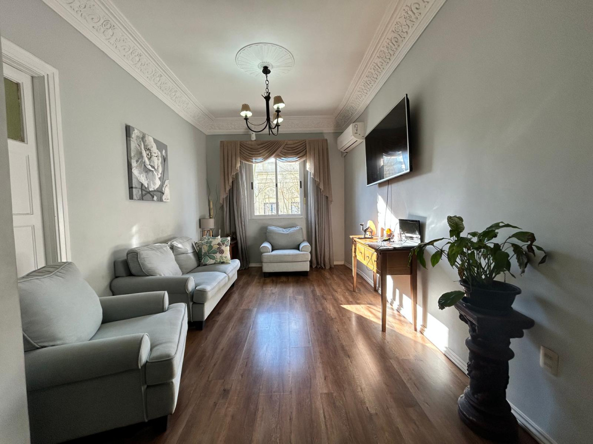 Apartamento ID.3536 - Venta Apartamento 2 Dormitorios Centro con Azotea Parrillero