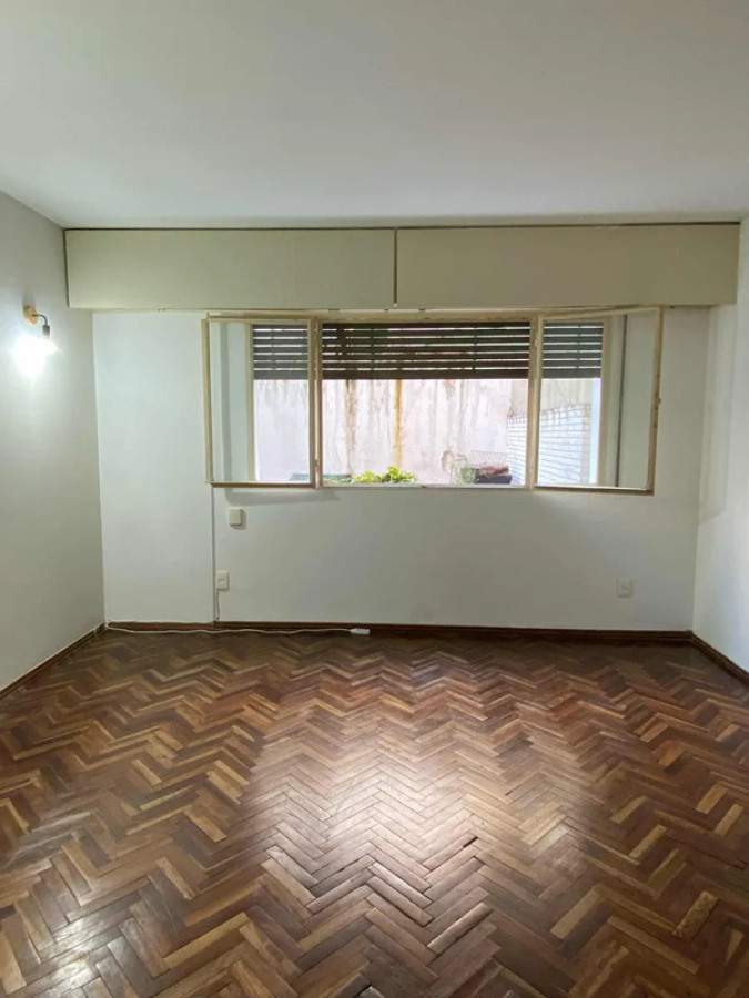 Apartamento ID.4663 - Alquiler Apartamento 1 Dormitorio Centro con Patio