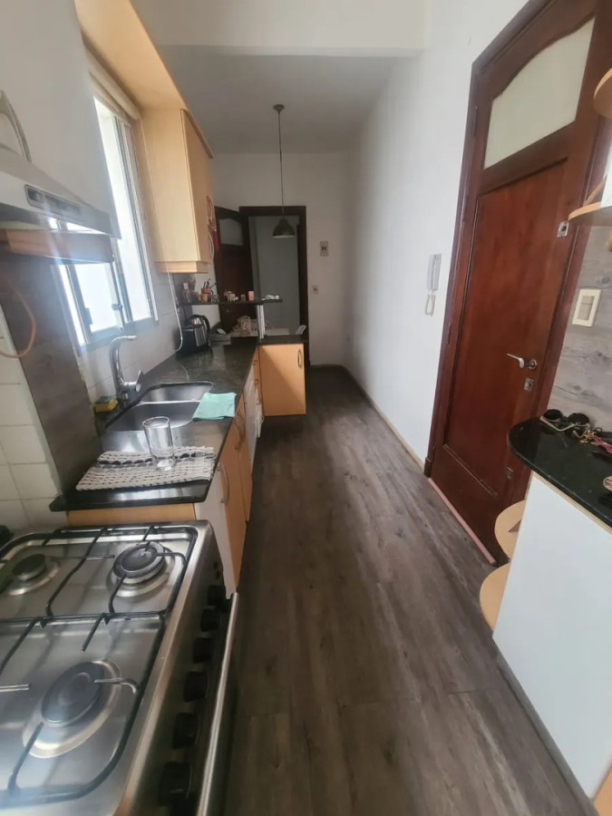 Apartamento ID.6085 - Venta Apartamento 4 Dormitorios Pocitos con balcon