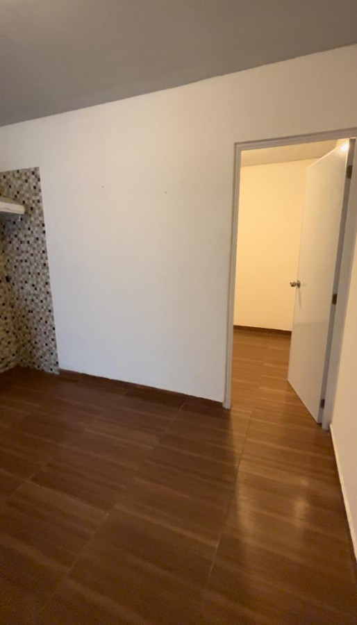 Apartamento ID.1912 - Apartamento Alquiler 1 Dormitorio y Patio La Comercial