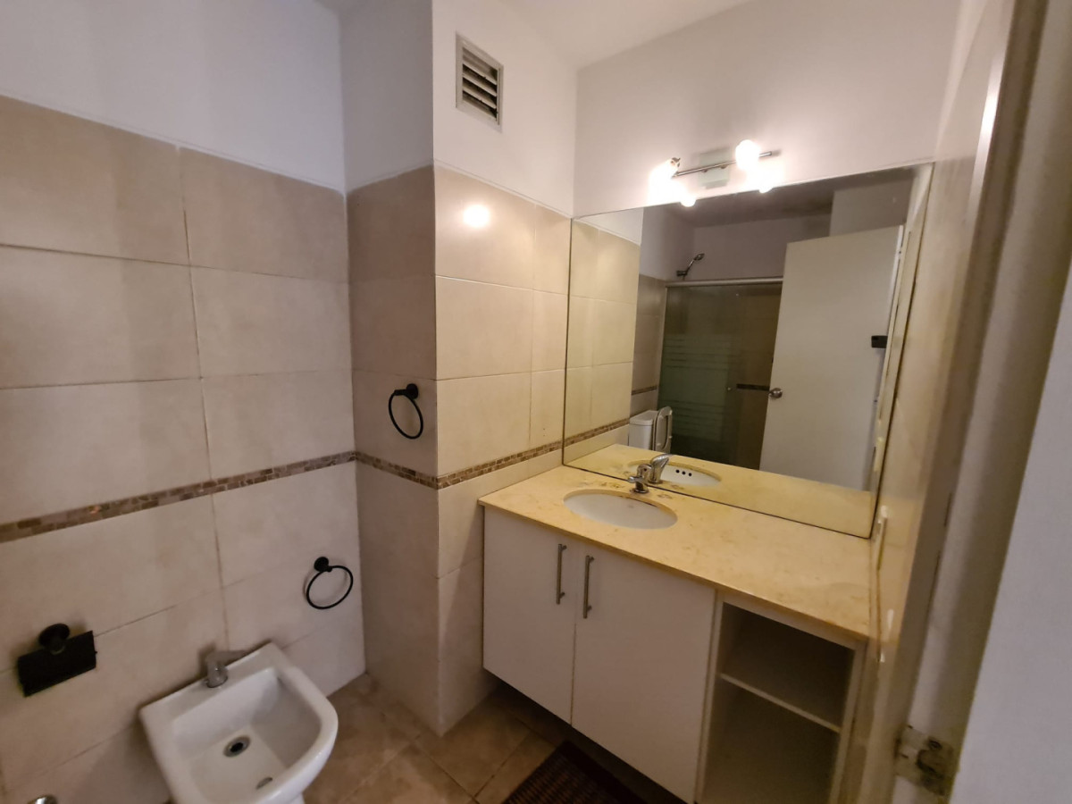 Apartamento ID.6279 - Alquiler Apartamento 2 Dormitorios y Cochera Barra de Carrasco