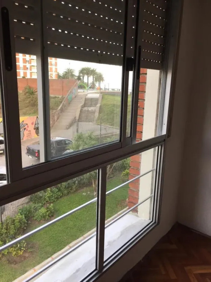 Apartamento ID.6797 - Alquiler Apartamento 3 Dormitorios Barrio Sur con balcon 