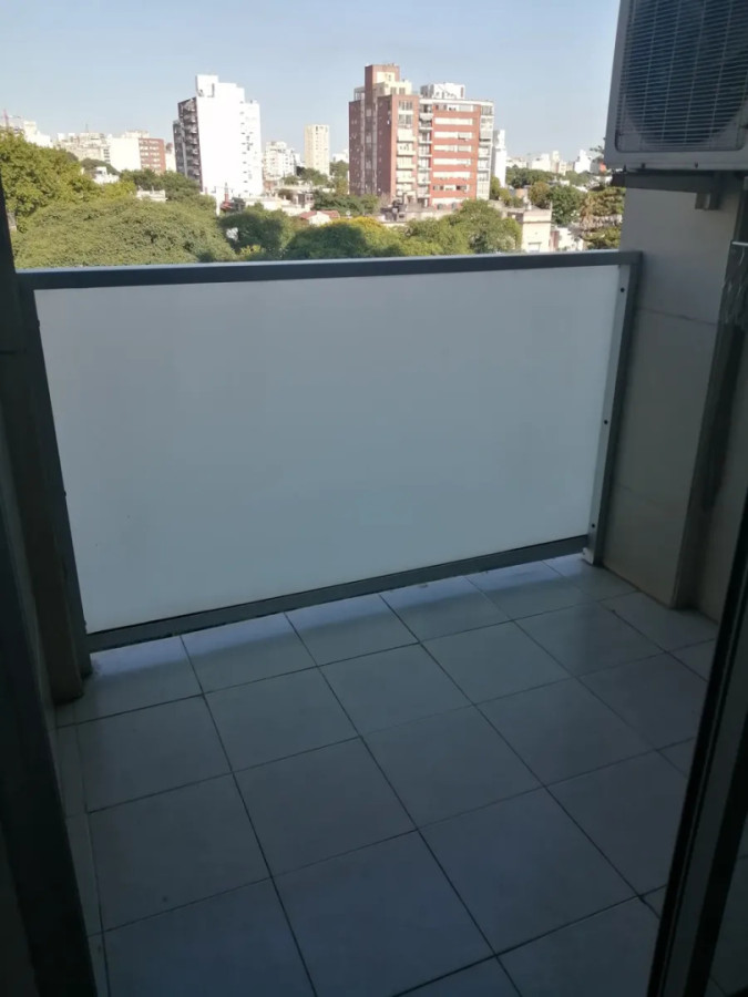 Apartamento ID.6833 - Alquiler Apartamento 1 Dormitorio Parque Rodo balcon y garaje
