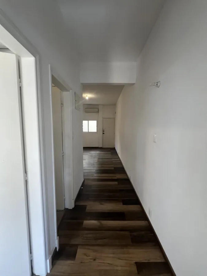 Apartamento ID.5832 - Alquiler Apartamento 2 Dormitorios Punta Carretas con balcon