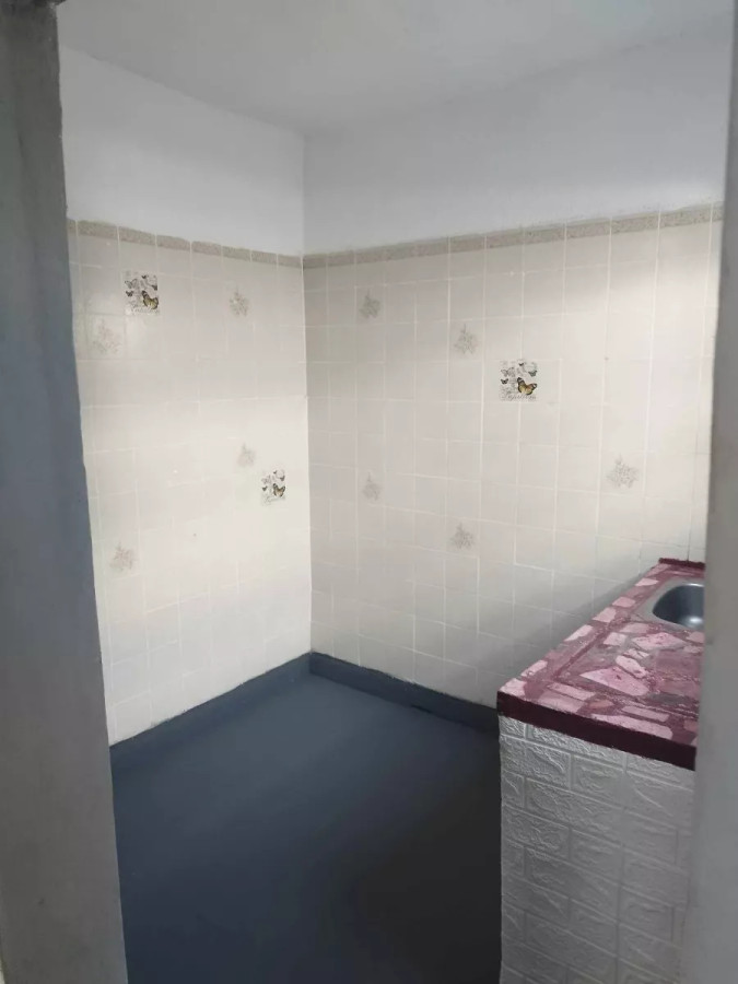 Apartamento ID.4515 - Alquiler Apartamento 3 Dormitorios La Teja con Patio Interno