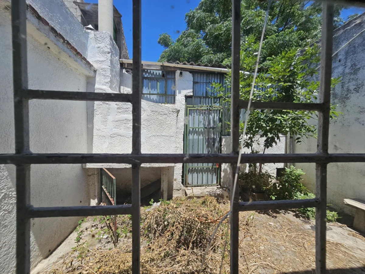 Apartamento ID.5236 - Venta 2 Apartamentos y Galpon Inversion Cerrito