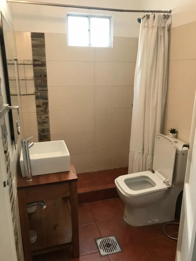 Apartamento ID.5142 - Venta y Alquiler Apartamento 2 Dormitorios Centro con balcon