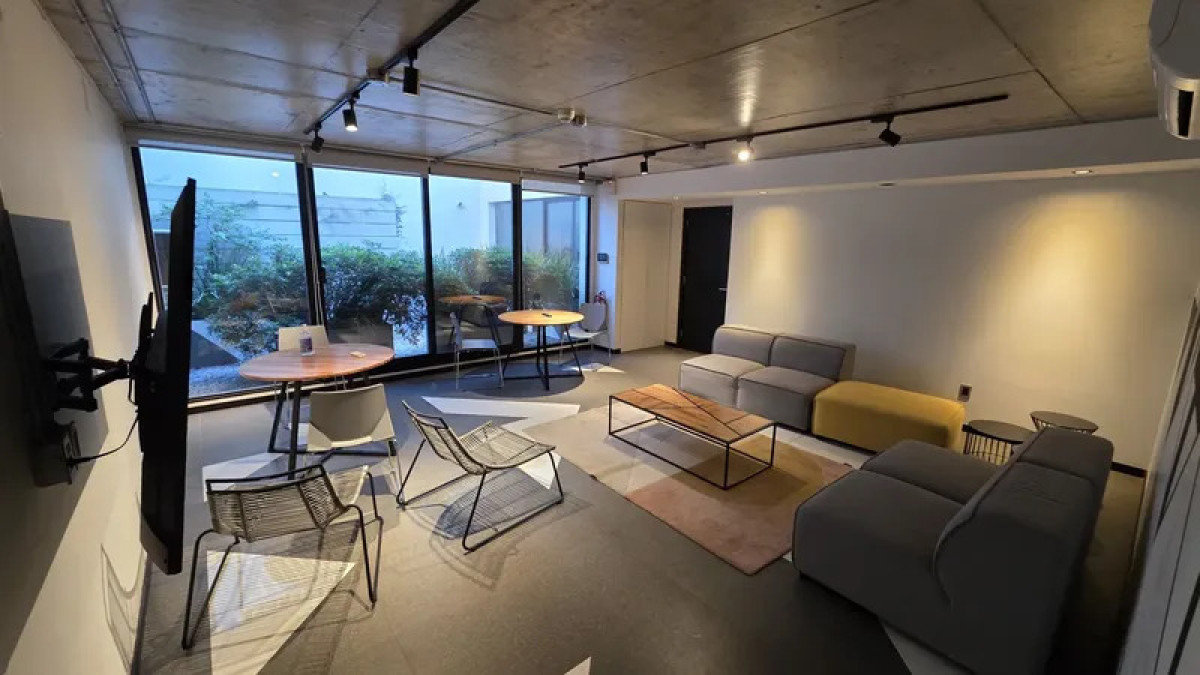 Apartamento ID.6754 - Alquiler Apartamento 1 Dormitorio Pocitos con balcon y garaje 