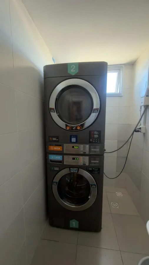 Apartamento ID.6184 - Alquiler Apartamento Monoambiente Pocitos con balcon 