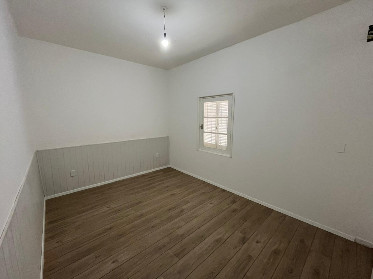 Apartamento ID.5917 - Alquiler Apartamento tipo Casa 1 Dormitorio Reducto Patio