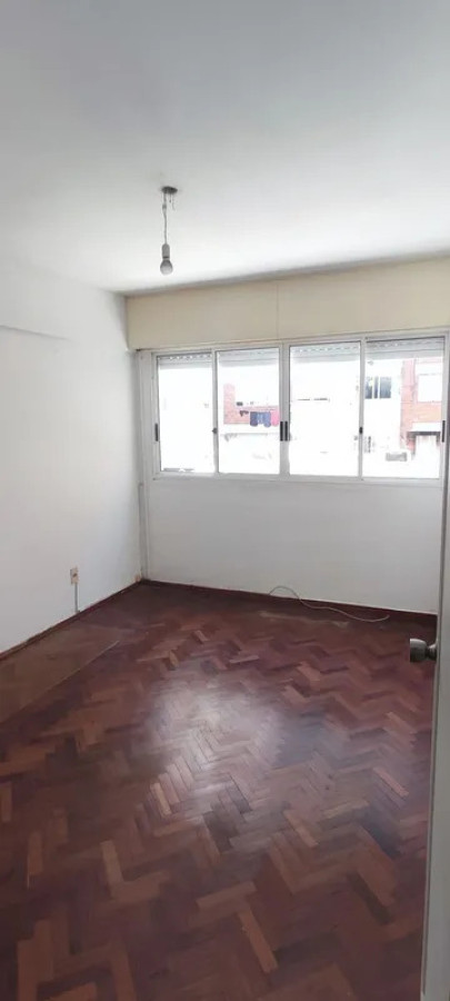 Apartamento ID.5932 - Venta Apartamento 3 Dormitorios Pocitos con balcon