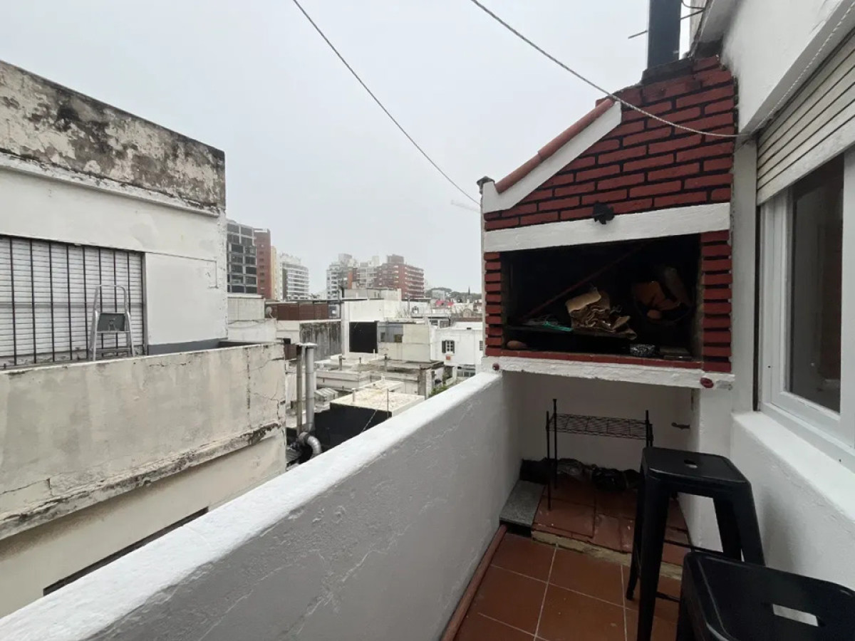 Apartamento ID.6765 - Alquiler Apartamento 2 Dormitorios Punta Carretas con balcon