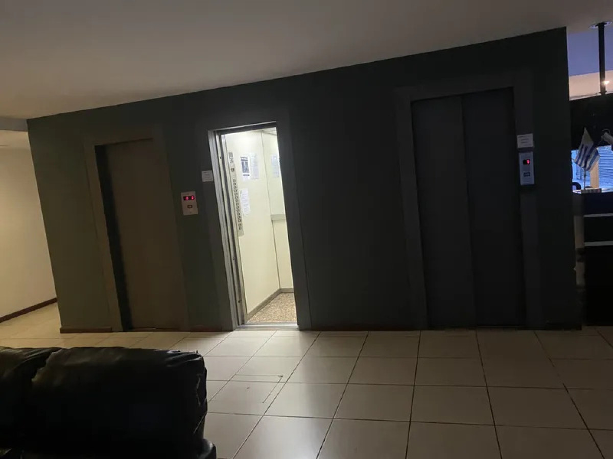 Apartamento ID.6285 - Alquiler Apartamento 2 Dormitorios Aguada con balcon