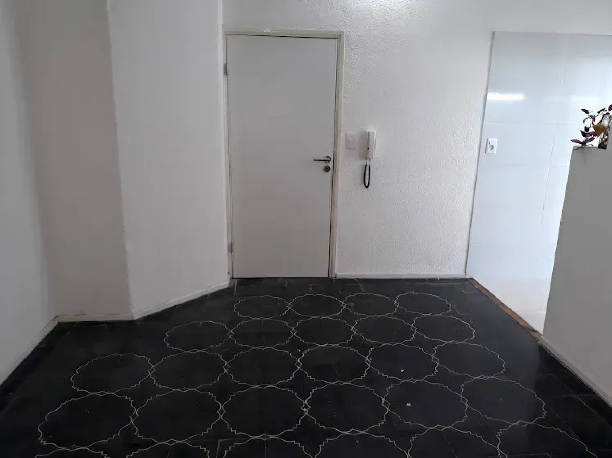 Apartamento ID.6774 - Alquiler Apartamento 2 Dormitorios La Blanqueada con patio