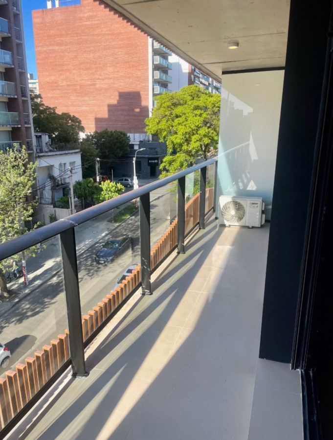 Apartamento ID.4088 - Alquiler Apartamento 1 Dormitorio Pocitos Balcón Cochera