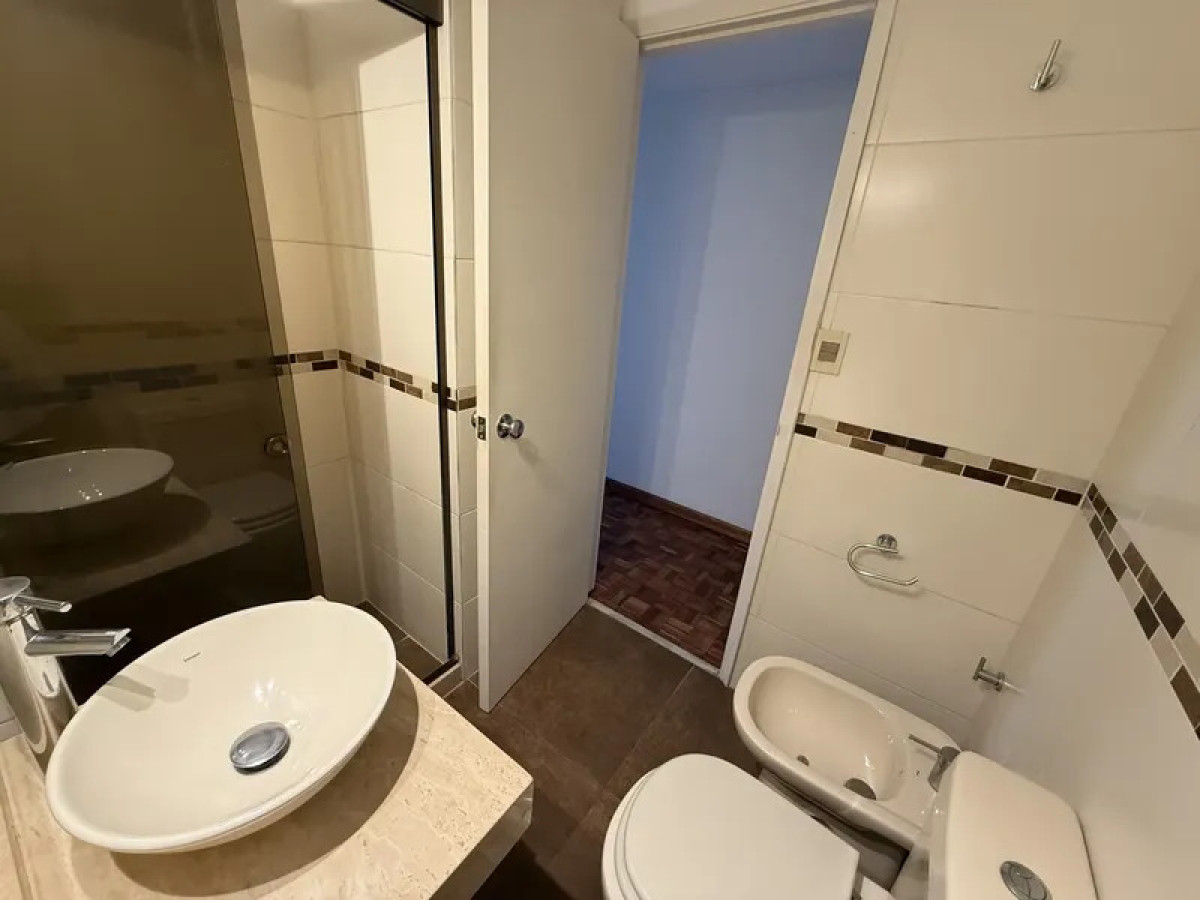 Apartamento ID.6690 - Alquiler Apartamento 1 Dormitorio Pocitos con balcon 