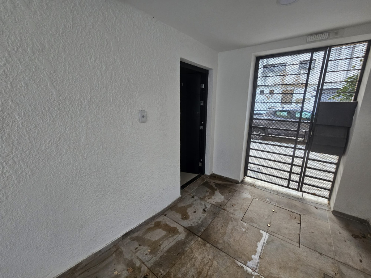 Apartamento ID.5860 - Venta Apartamento a Estrenar 2 Dormitorios La Comercial Duplex