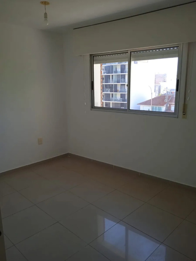 Apartamento ID.4892 - Alquiler Traspaso de Apartamento 1 Dormitorio Parque Batlle 