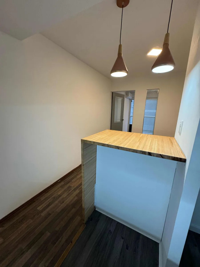 Apartamento ID.5240 - Alquiler Apartamento 1 Dormitorio Punta Carretas con balcon
