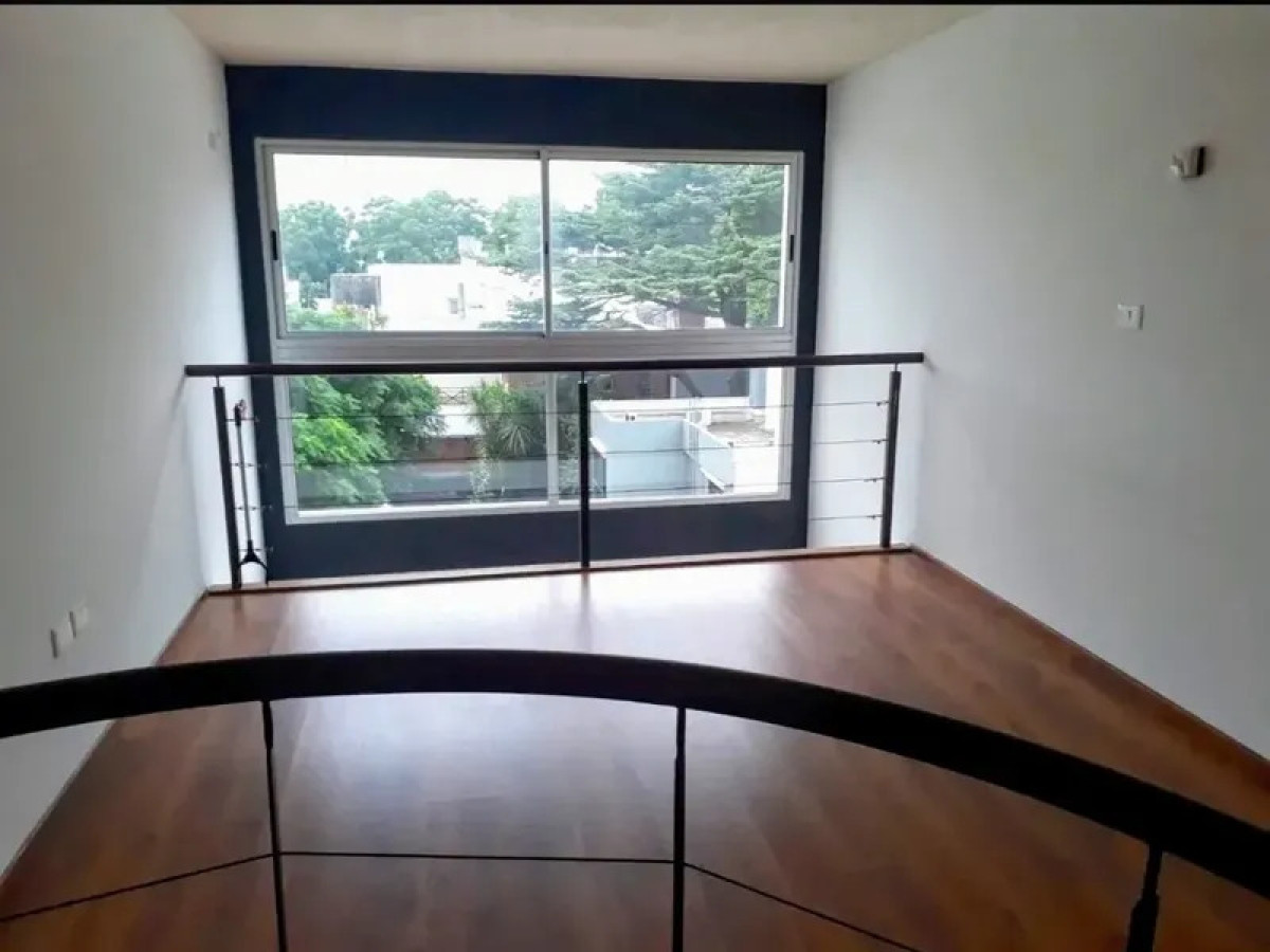 Apartamento ID.6463 - Alquiler Apartamento Duplex 1 Dormitorio Pocitos 