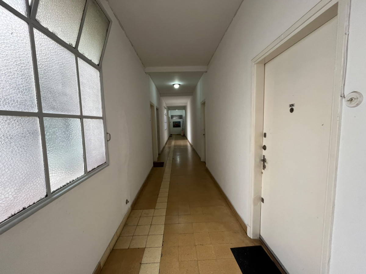 Apartamento ID.6505 - Venta Apartamento 1 Dormitorio Ciudad Vieja con balcon