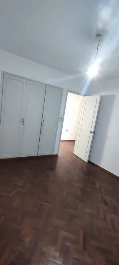 Apartamento ID.5932 - Venta Apartamento 3 Dormitorios Pocitos con balcon