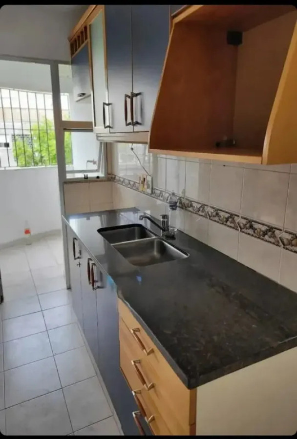 Apartamento ID.6633 - Alquiler Apartamento 2 Dormitorios Pocitos balcon y cochera