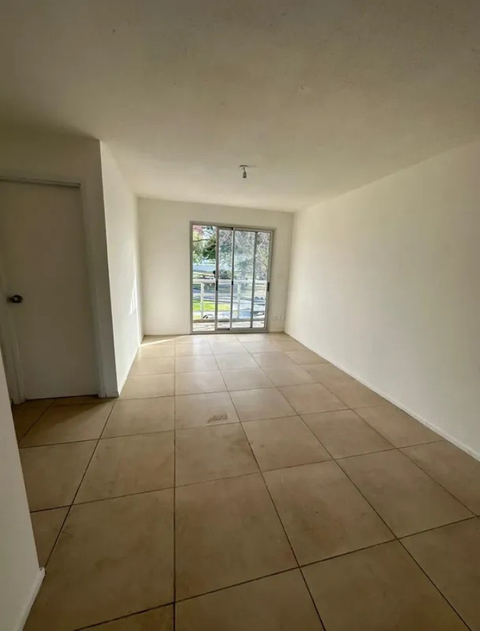 Apartamento ID.6617 - Venta con Renta Apartamento 2 Dormitorios Brazo Oriental