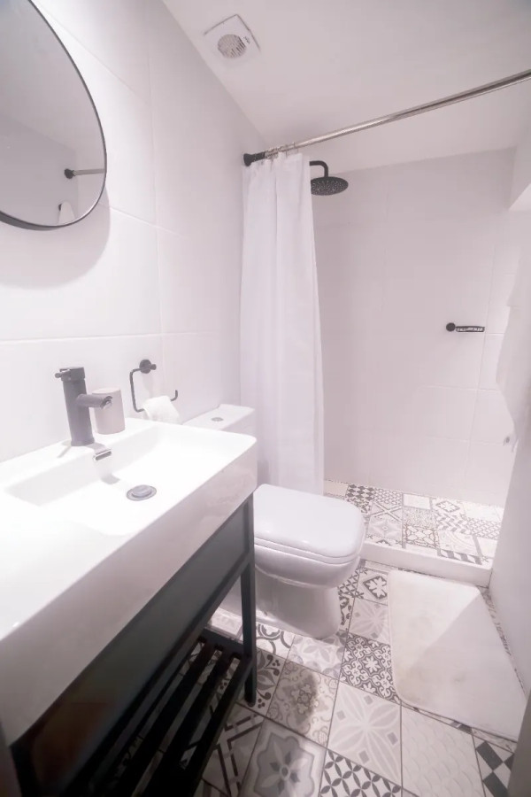 Apartamento ID.4755 - Alquiler Apartamento amoblado 2 Dormitorios Barrio Sur balcón