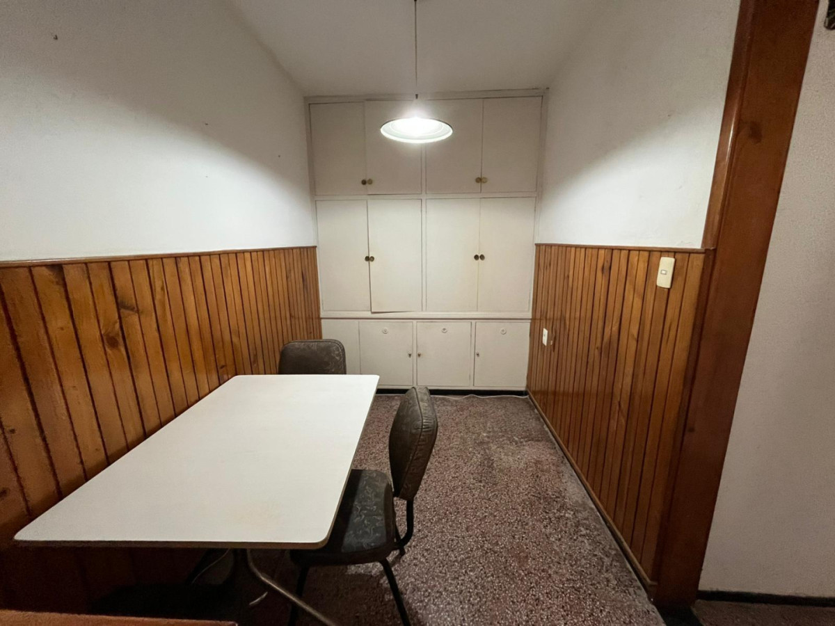 Apartamento ID.5615 - Alquiler Apartamento 2 Dormitorios La Blanqueada con patio