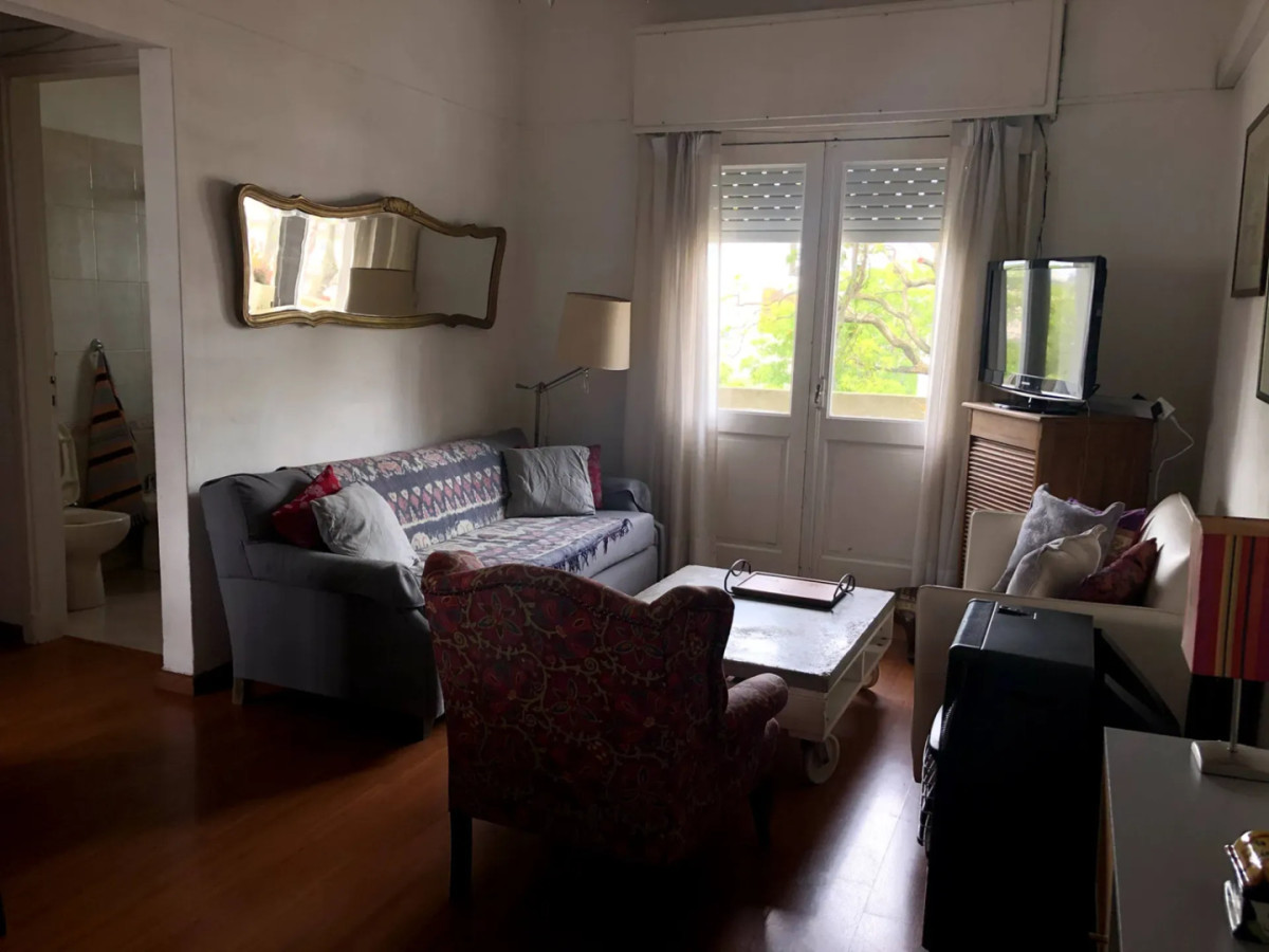 Apartamento ID.6765 - Alquiler Apartamento 2 Dormitorios Punta Carretas con balcon