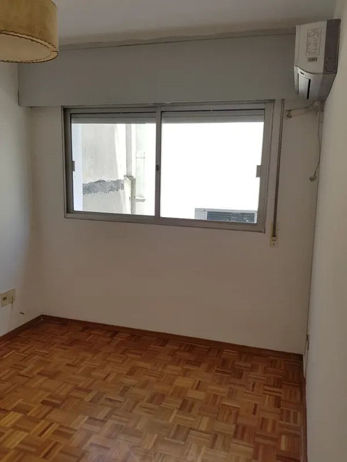 Apartamento ID.6813 - Alquiler Apartamento 1 Dormitorio Pocitos con balcon y garaje