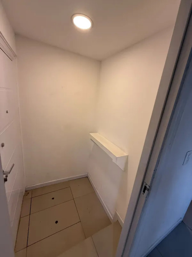 Apartamento ID.6717 - Alquiler Apartamento 1 Dormitorio Barrio Sur con patio