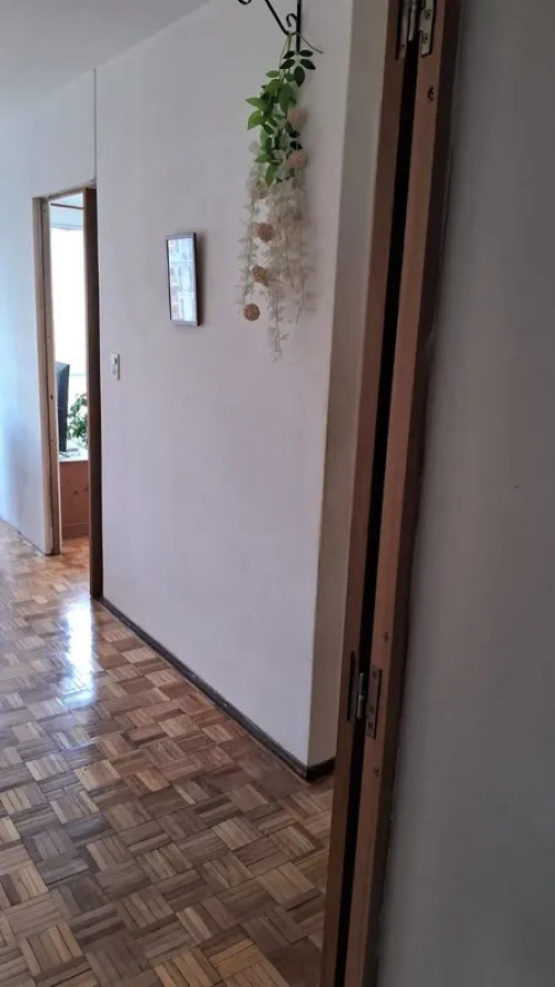 Apartamento ID.6424 - Alquiler Apartamento 4 Dormitorios Centro con cochera 
