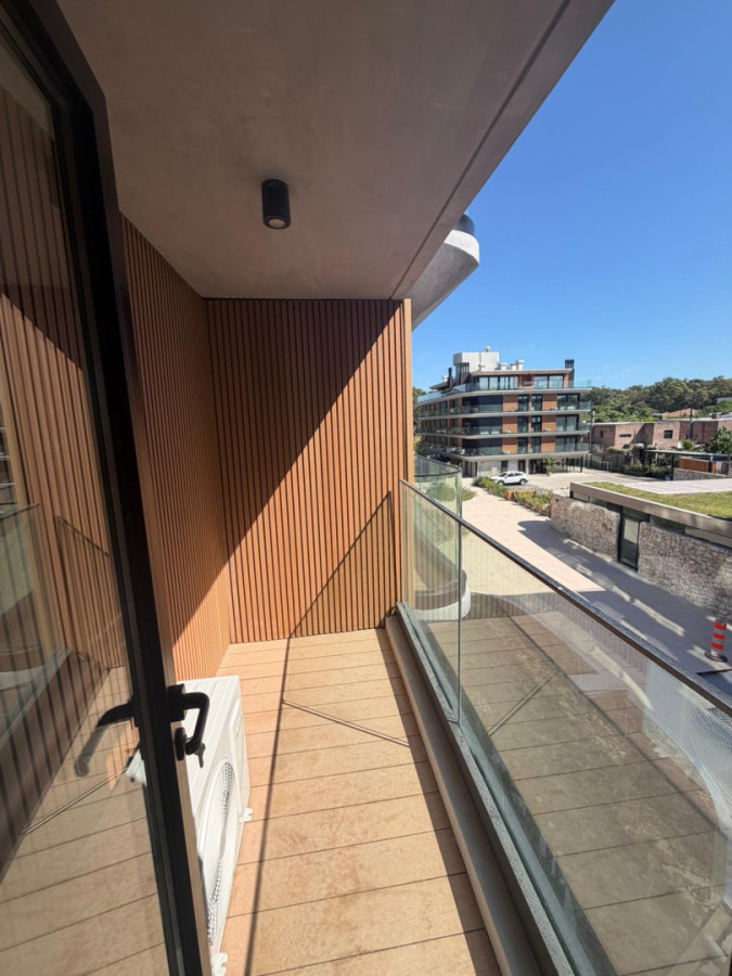 Apartamento ID.5960 - Alquiler Apartamento 1 Dormitorio Costanera Village con Cochera