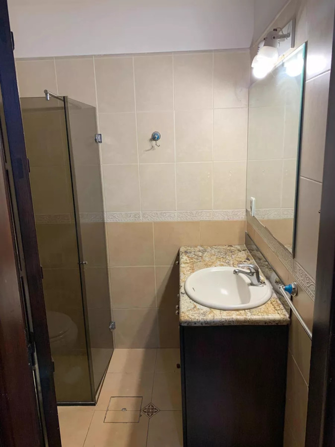 Apartamento ID.4282 - Venta con Renta Apartamento 3 Dormitorios La Comercial Terraza
