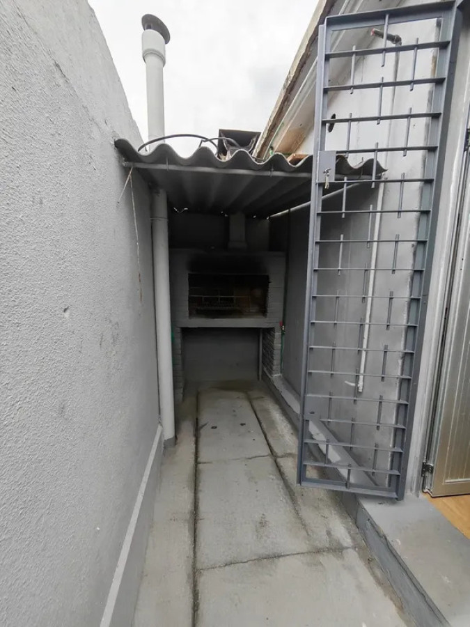 Apartamento ID.6219 - Alquiler Apartamento 2 Dormitorios Buceo con patio y cochera