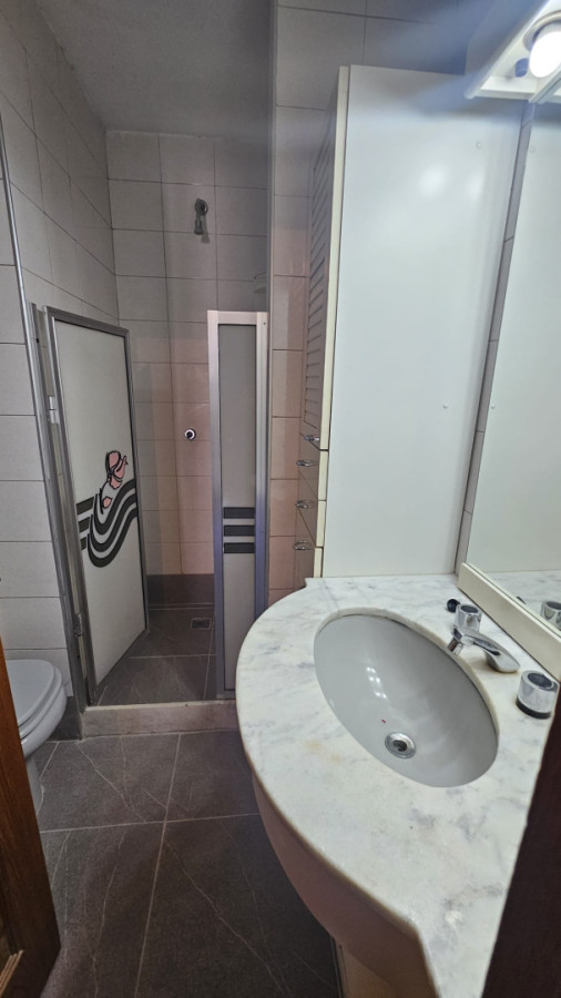 Apartamento ID.6114 - Alquiler Apartamento 3 Dormitorios Pocitos con Balcon