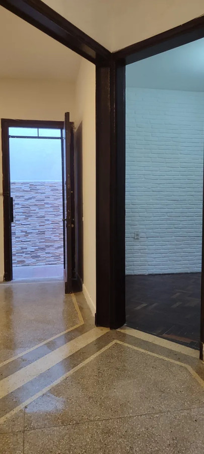 Apartamento ID.4934 - Venta y Alquiler Apartamento 2 Dormitorios Mercado Modelo