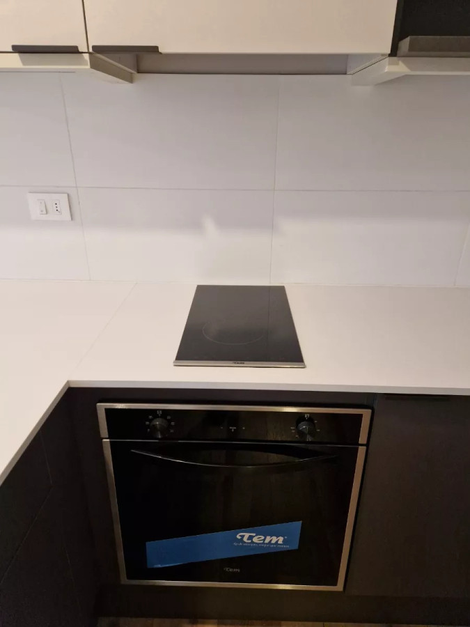Apartamento ID.4604 - Alquiler Apartamento 1 Dormitorio Pocitos con balcón y garaje  