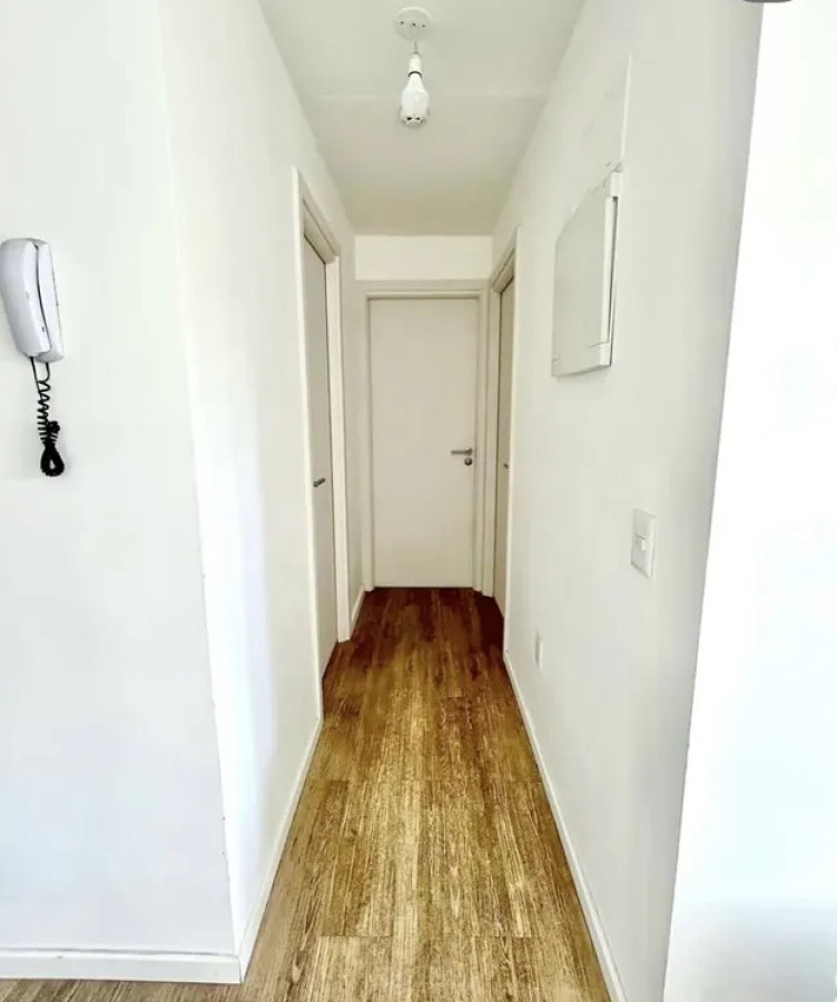 Apartamento ID.6119 - Venta con Renta Apartamento 2 Dormitorios Barrio Sur Balcon