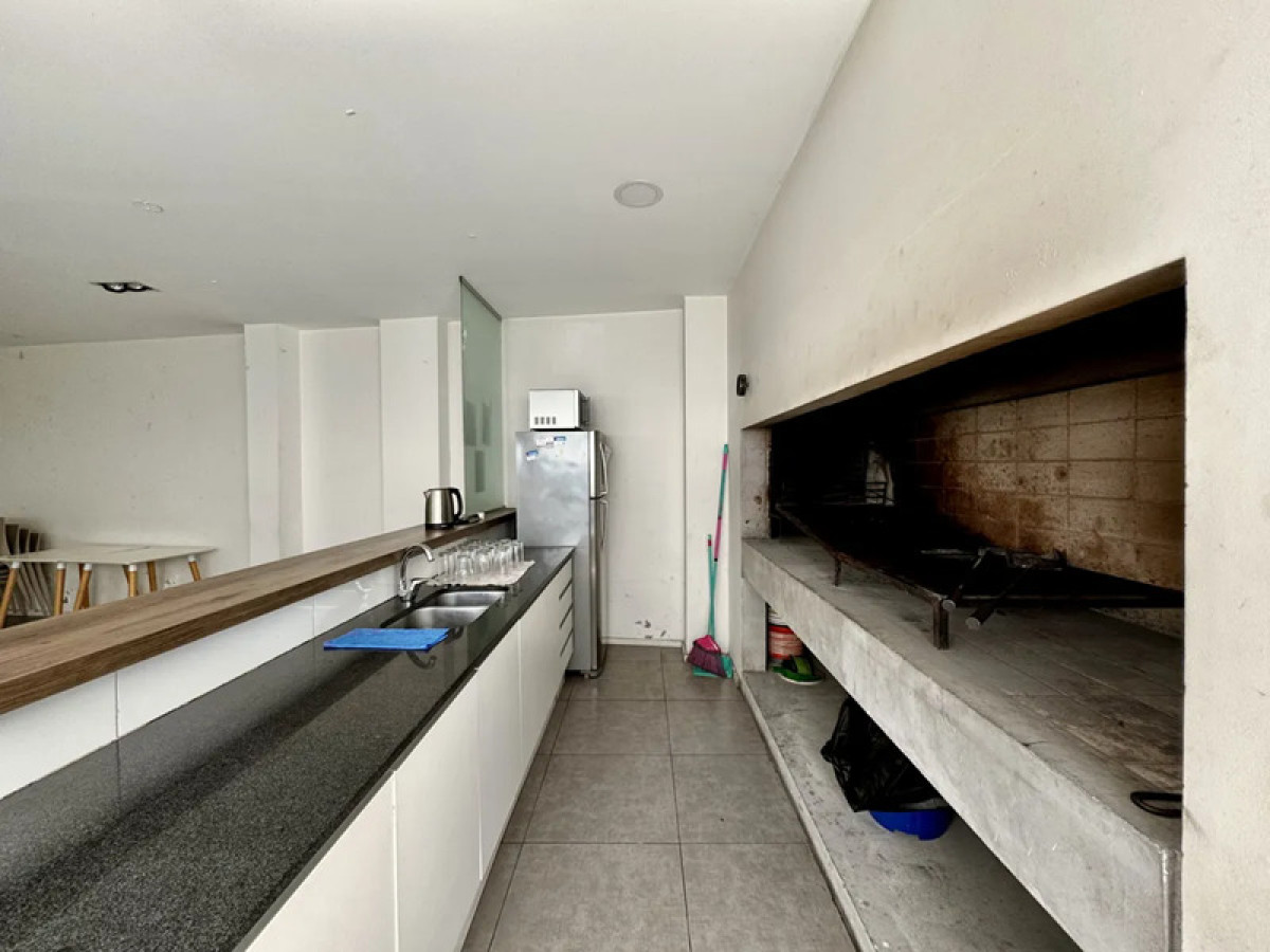 Apartamento ID.5658 - Venta Apartamento 2 Dormitorios Atahualpa con Patio y Garaje