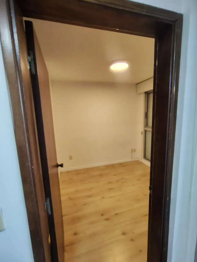 Apartamento ID.6833 - Alquiler Apartamento 1 Dormitorio Parque Rodo balcon y garaje