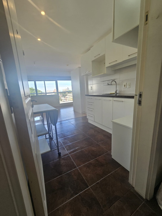 Apartamento ID.5929 - Alquiler Apartamento Monoambiente Grande Buceo con Cochera