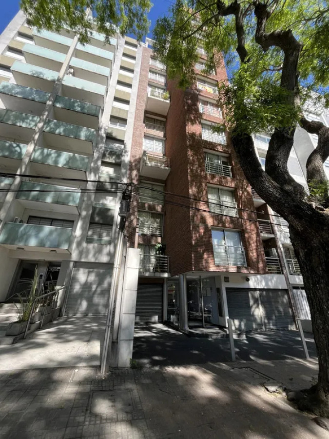 Apartamento ID.5843 - Alquiler Apartamento 1 Dormitorio Pocitos con Balcon 
