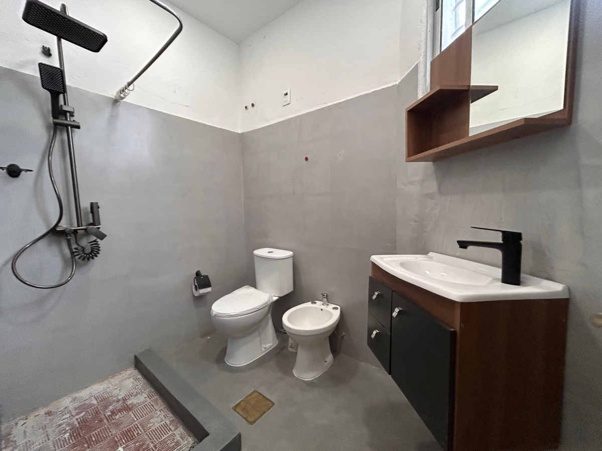 Apartamento ID.4805 - Alquiler Apartamento 2 Dormitorios Pocitos con patio interno