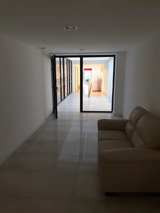 Apartamento ID.6650 - Venta con Renta Apartamento 1 Dormitorio Cordon con balcon