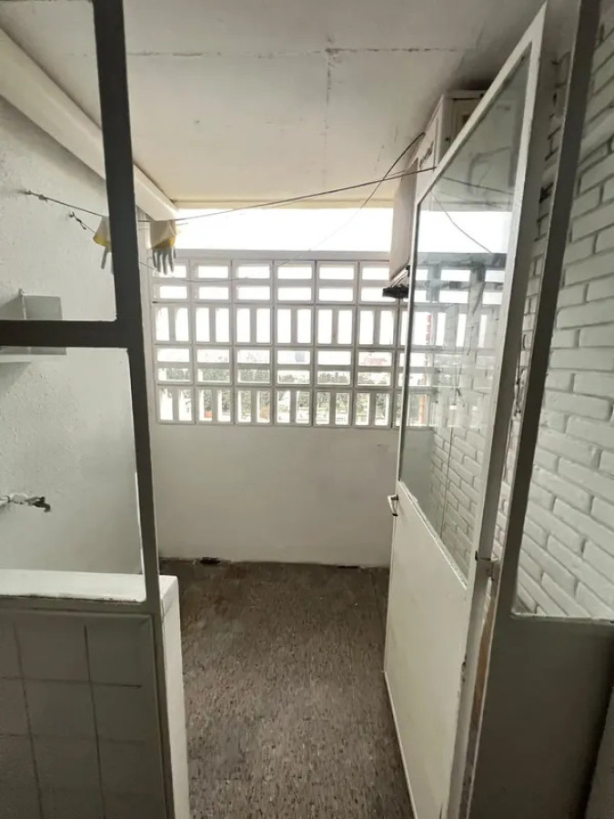 Apartamento ID.6778 - Alquiler Apartamento 1 Dormitorio Barrio Sur con balcon 