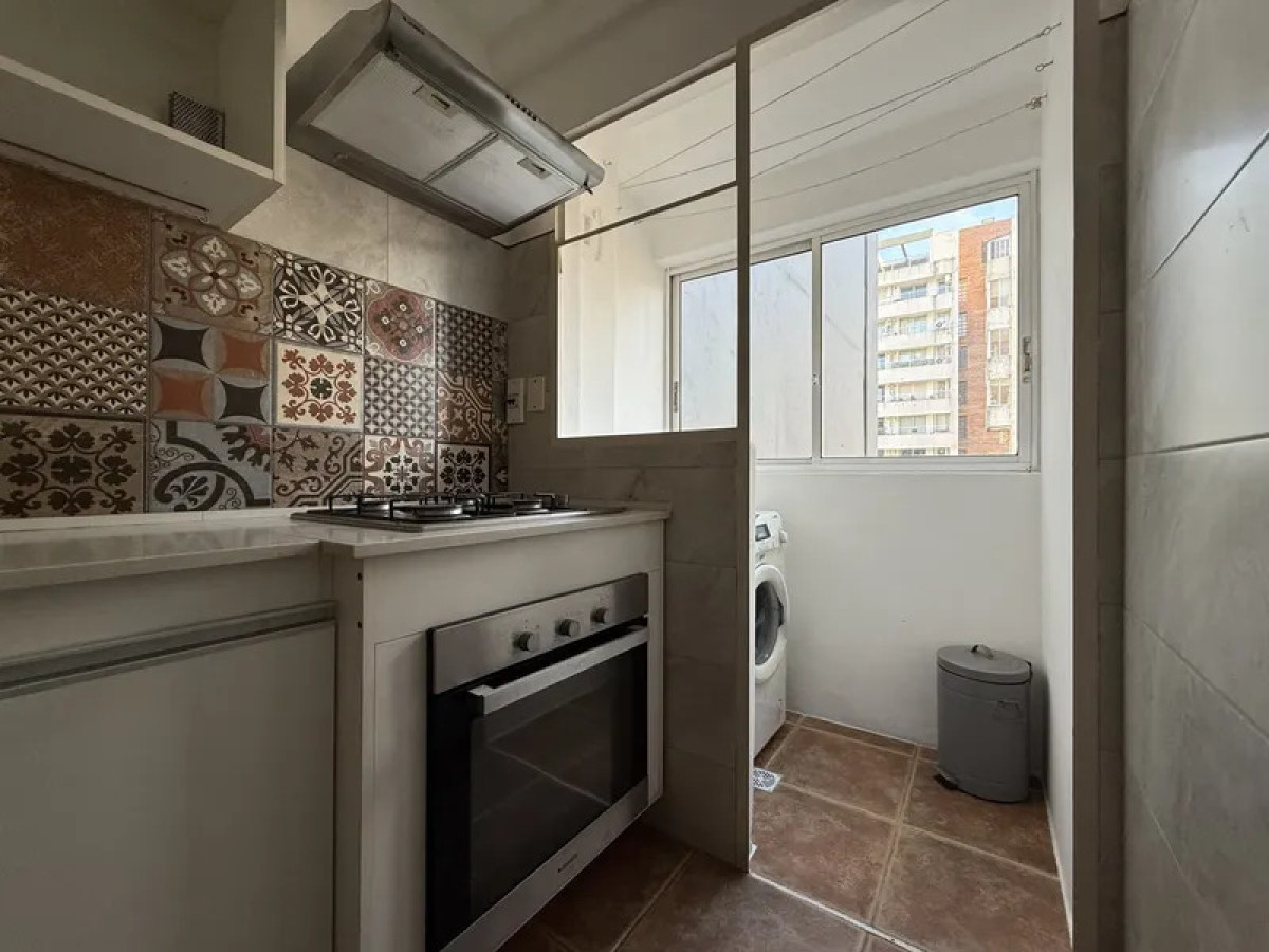 Apartamento ID.6690 - Alquiler Apartamento 1 Dormitorio Pocitos con balcon 